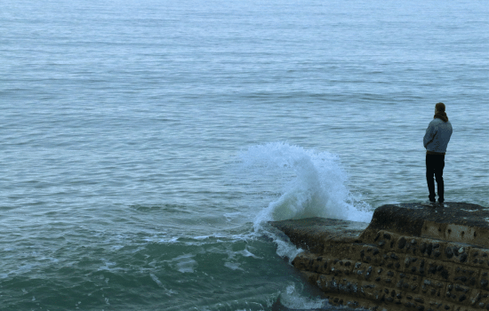 Coastal waves used in mind-body therapy visuals and nervous system regulation